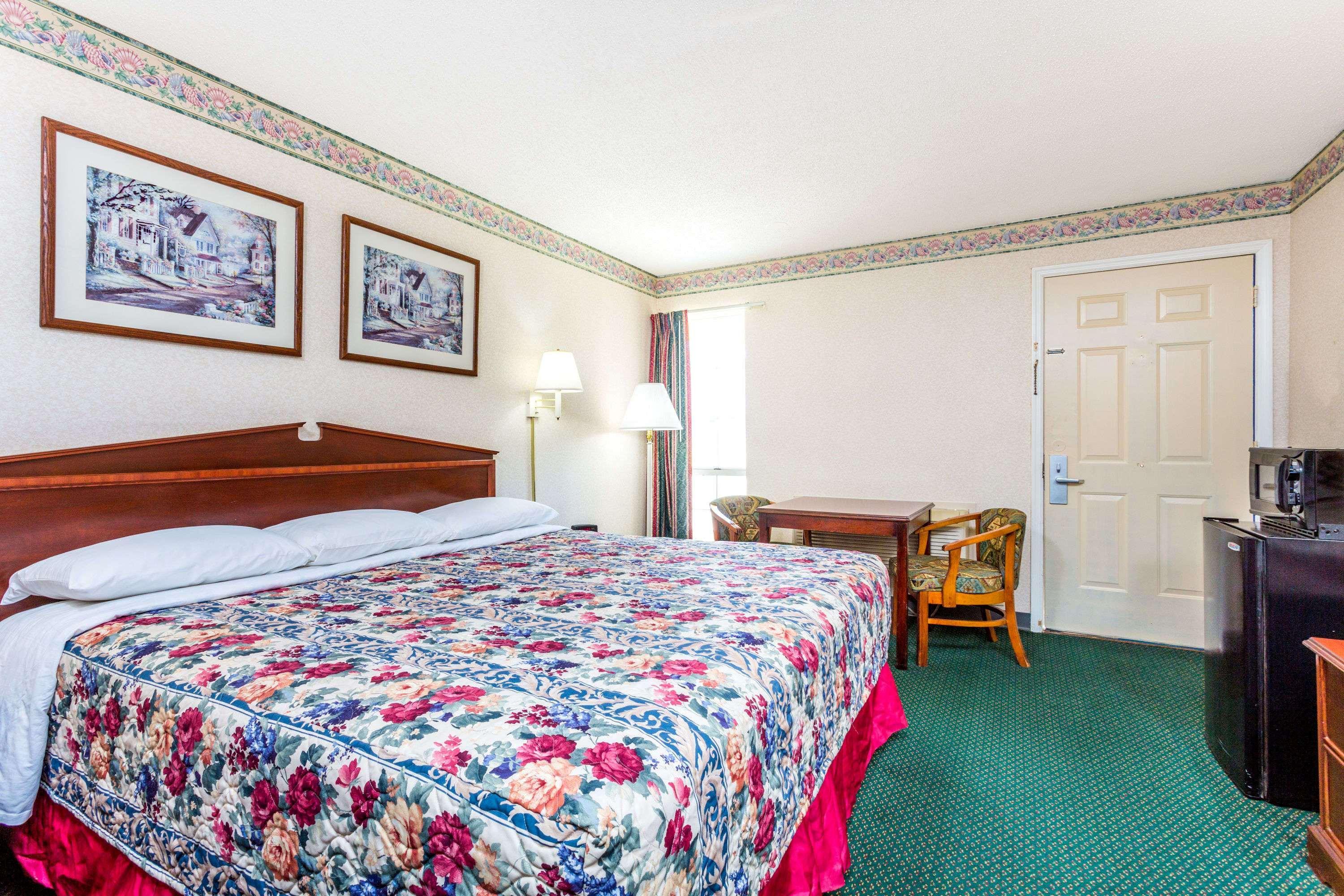 Days Inn By Wyndham Cornelia Exteriér fotografie